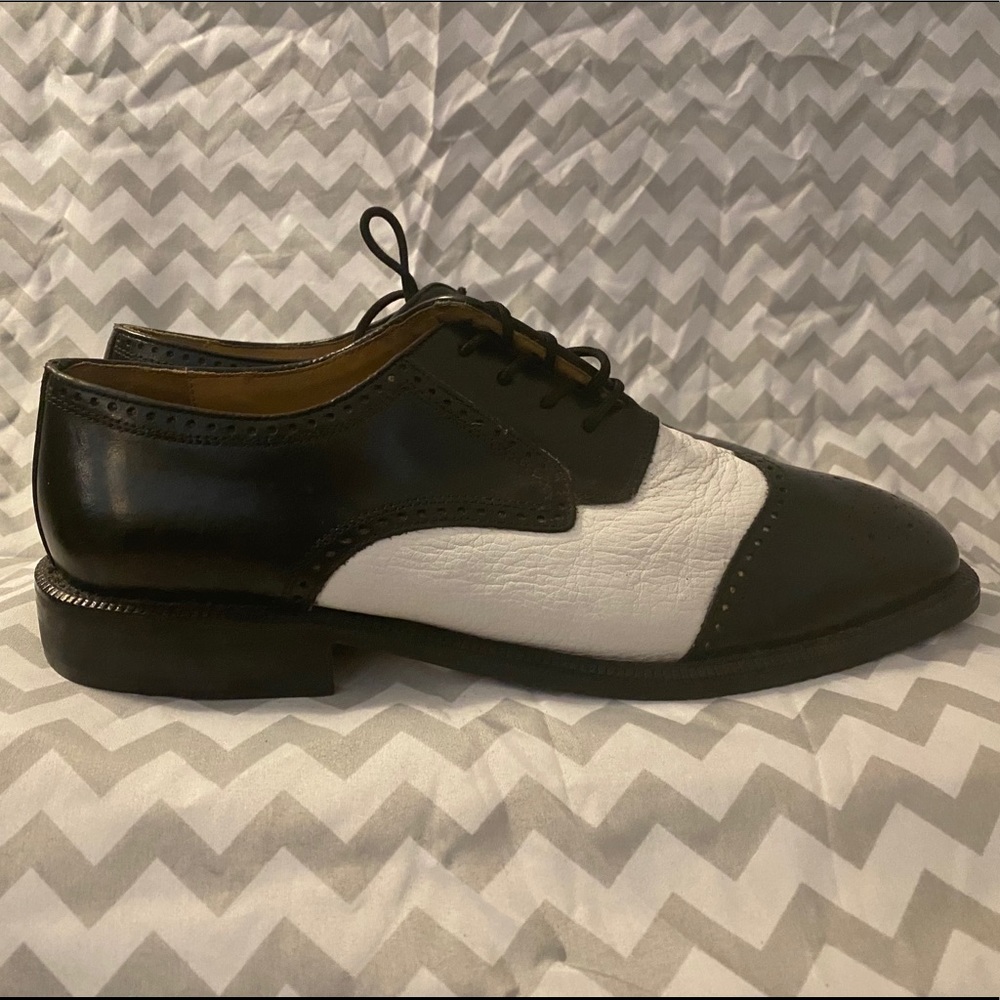 Two toned leather dress shoes size 10